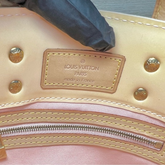 Louis Vuitton Perle Monogram Vernis Reade PM (vintage) Authentic - EUC - Picture 6 of 10